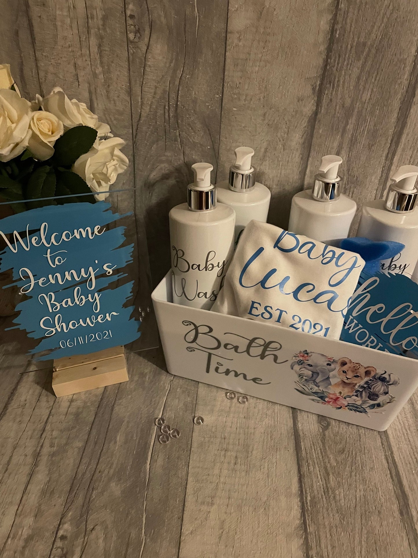 Personalised baby shower welcome sign. acrylic standing sign with wooden block. New baby plaque, baby shower gift