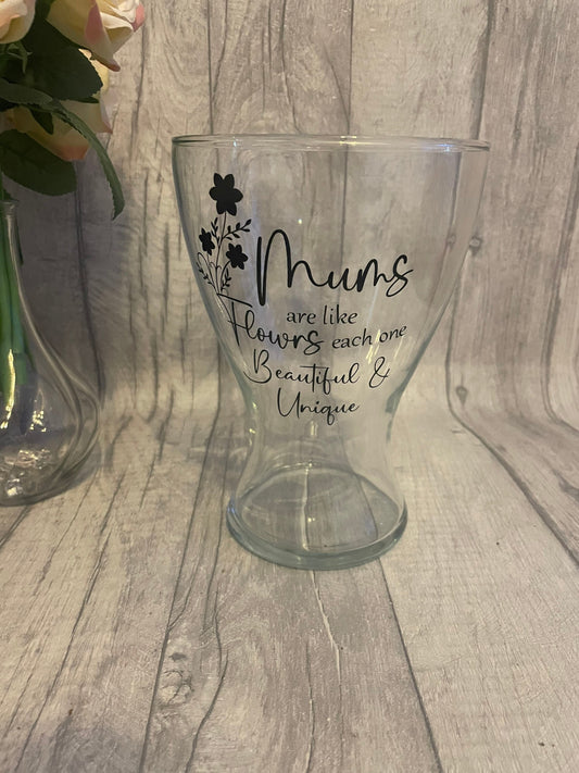 Personalised vase for mom, gift for Nan , flower vase, glass vase, birthday gift, personalised gift, Mother’s Day gift