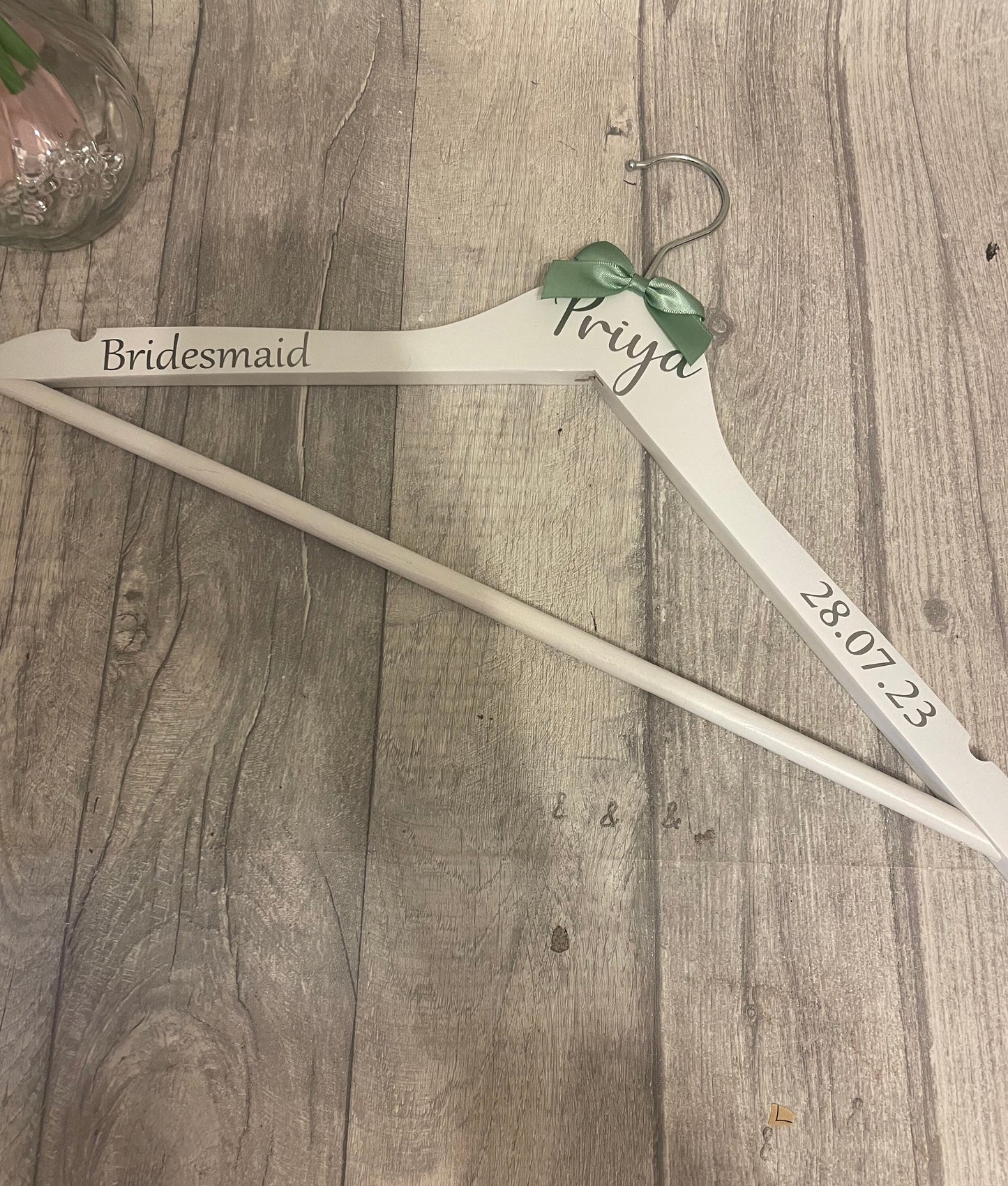 Personalised wedding hanger, bridal party hangers, bridge clothes hanger