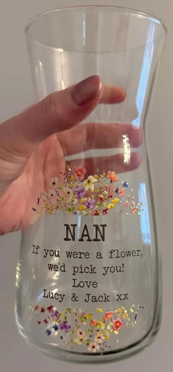 Personalised vase for mom, gift for Nan , flower vase, glass vase, birthday gift, personalised gift, Mother’s Day gift (Copy)